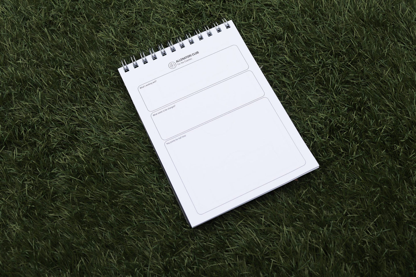 Allenatori Club Matchday Notepad inside pages — half-time notes and coaching observations